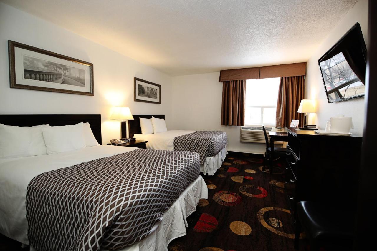 Stonebridge Hotel Fort Mcmurray Exterior foto