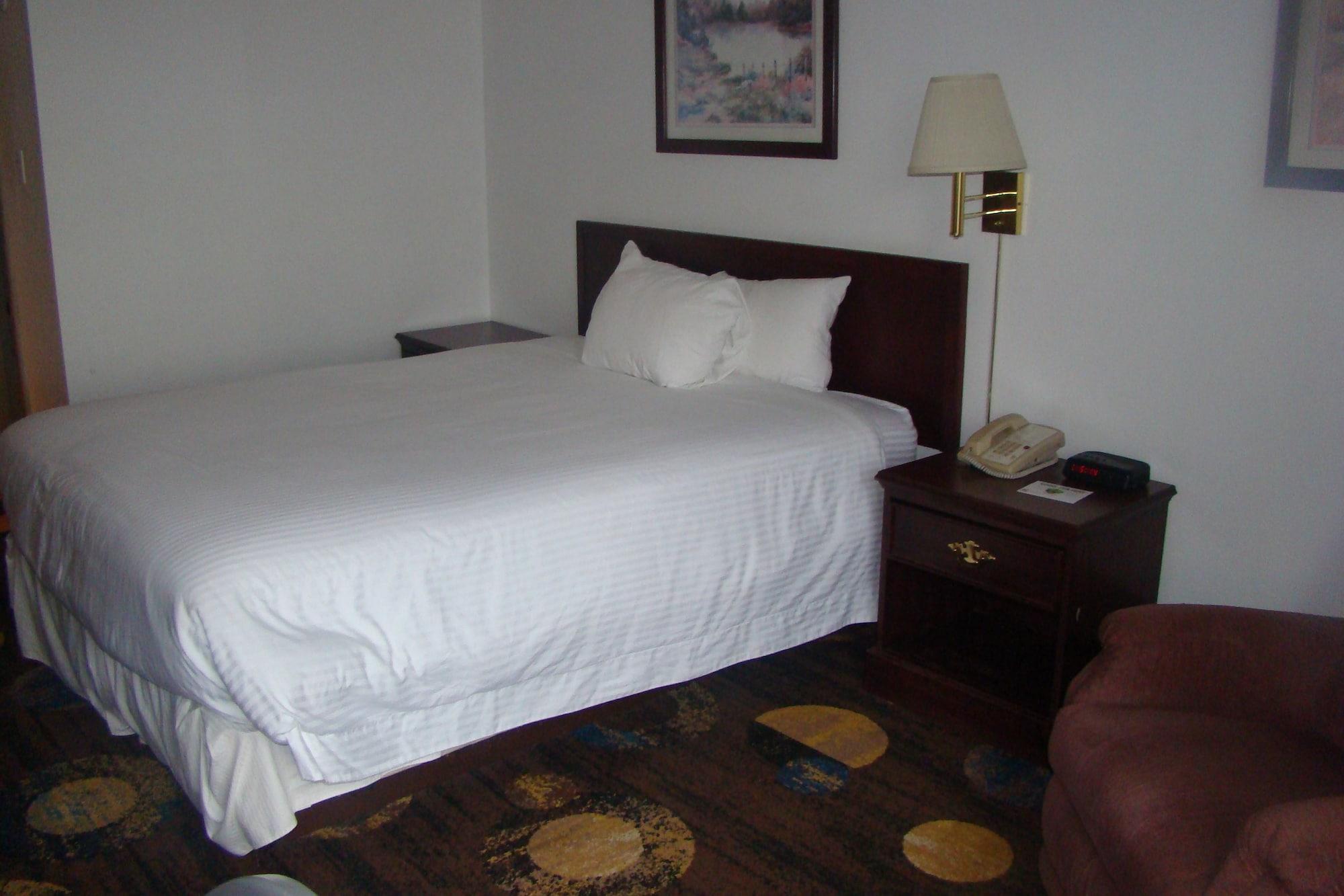 Stonebridge Hotel Fort Mcmurray Exterior foto