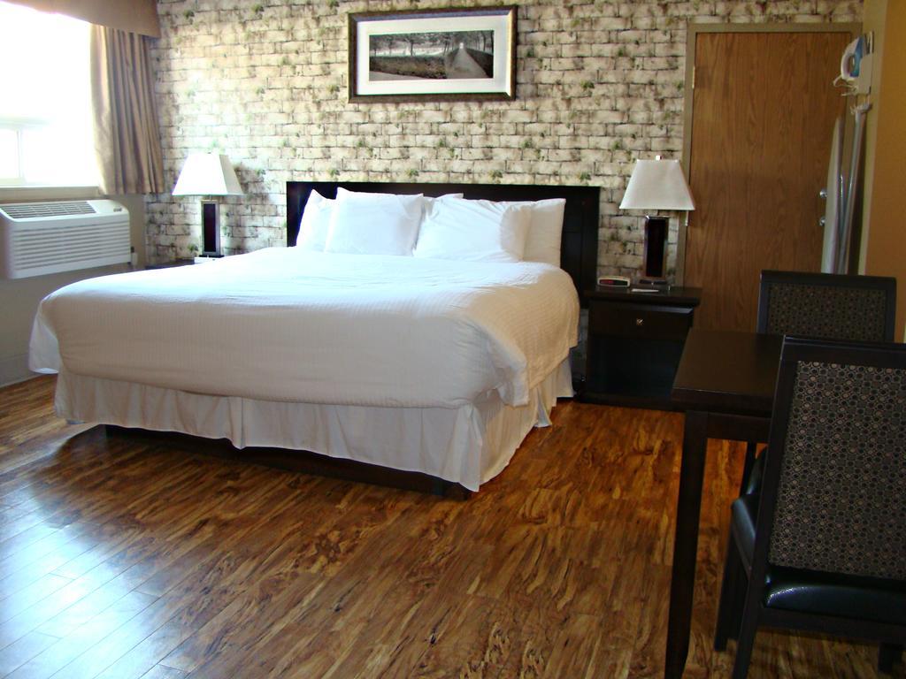 Stonebridge Hotel Fort Mcmurray Exterior foto